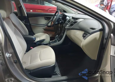 2014 Hyundai Elantra Se z USA, uszkodzony, nr VIN 5NPDH4AE8EH514698